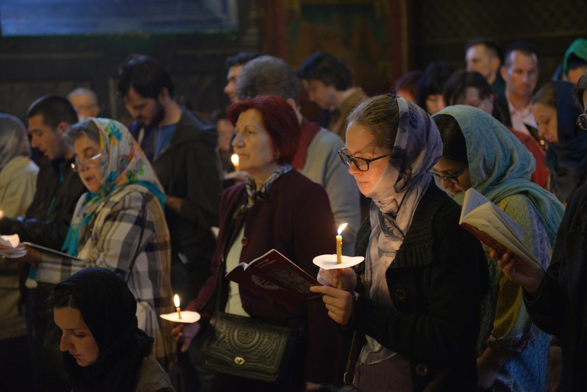 să-Ţi aducem, Hristoase-al nostru.
